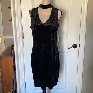 Black velvet dress size 1x